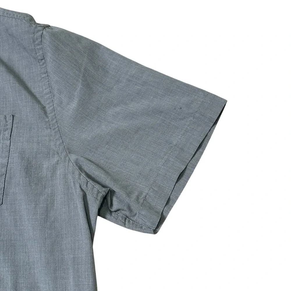 Travis Mathew Men’s XL Cotton Blend Gray Short Sleeve Button Shirt